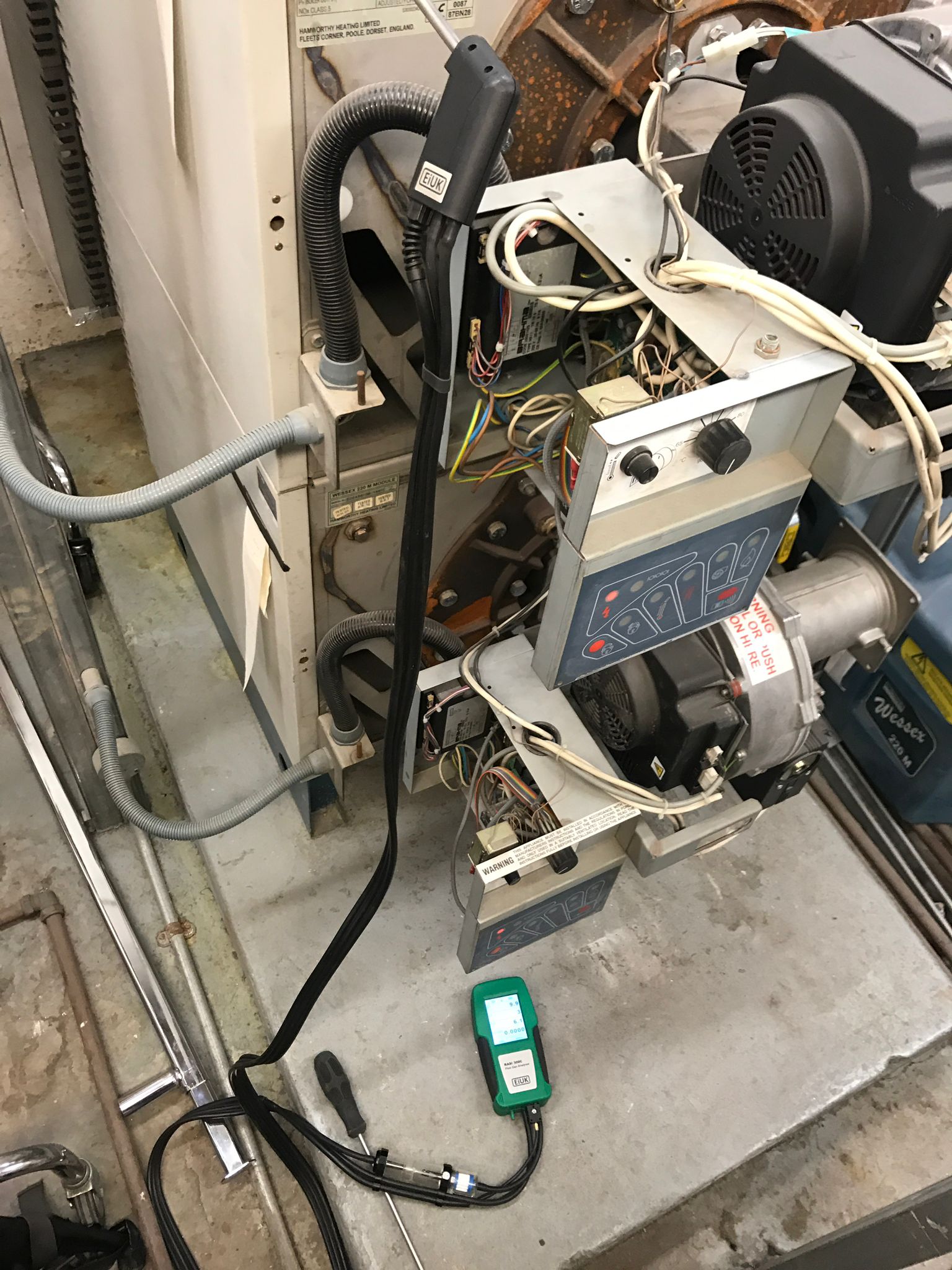 gas safe registered engineer near me Chiswick, W4